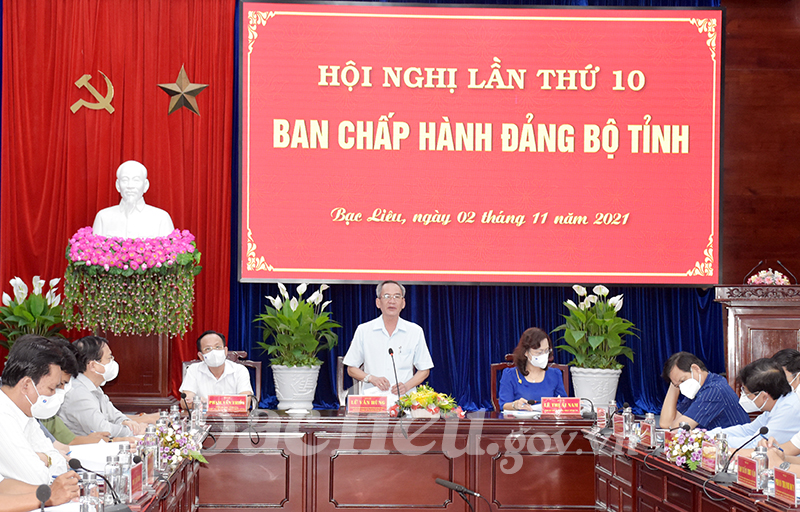 Đồng chí Lữ Văn Hùng, Bí thư Tỉnh ủy phát biểu tại Hội nghị BCH Đảng bộ tỉnh lần thứ 10