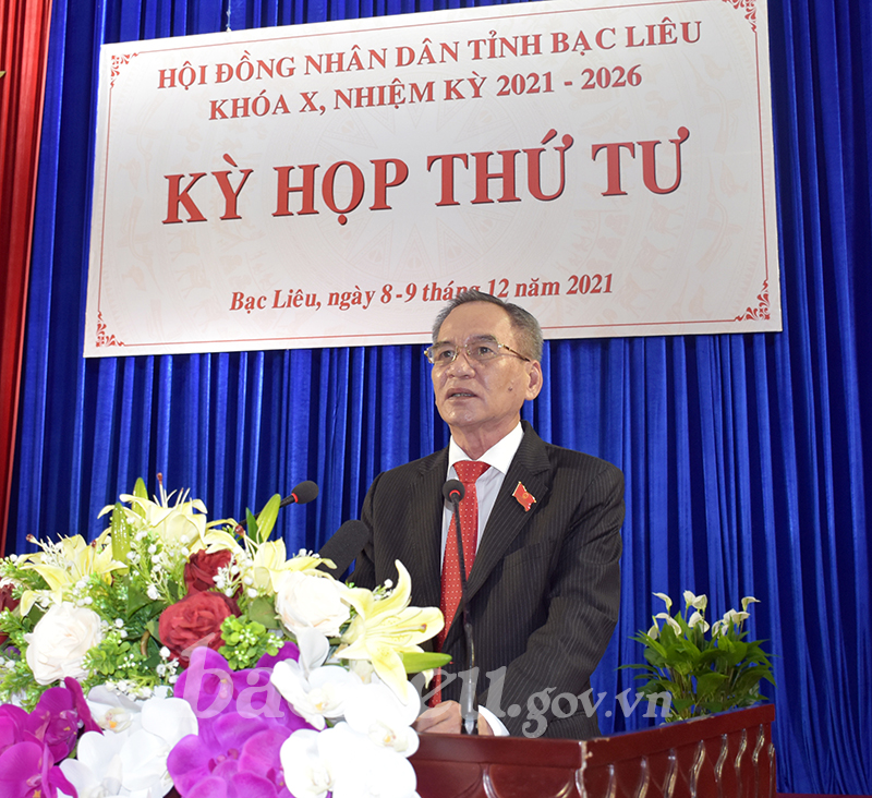 Đồng chí Lữ Văn Hùng, Bí thư Tỉnh ủy, Chủ tịch HĐND tỉnh phát biểu khai mạc Kỳ họp thứ Tư, Hội đồng nhân dân tỉnh khóa X